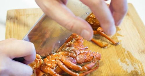 简单烹饪,教你一招让龙虾不用调味料,也能做出好吃的