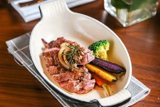 魔都寻味 解锁小龙虾自由，一碟调料的灵魂盛宴